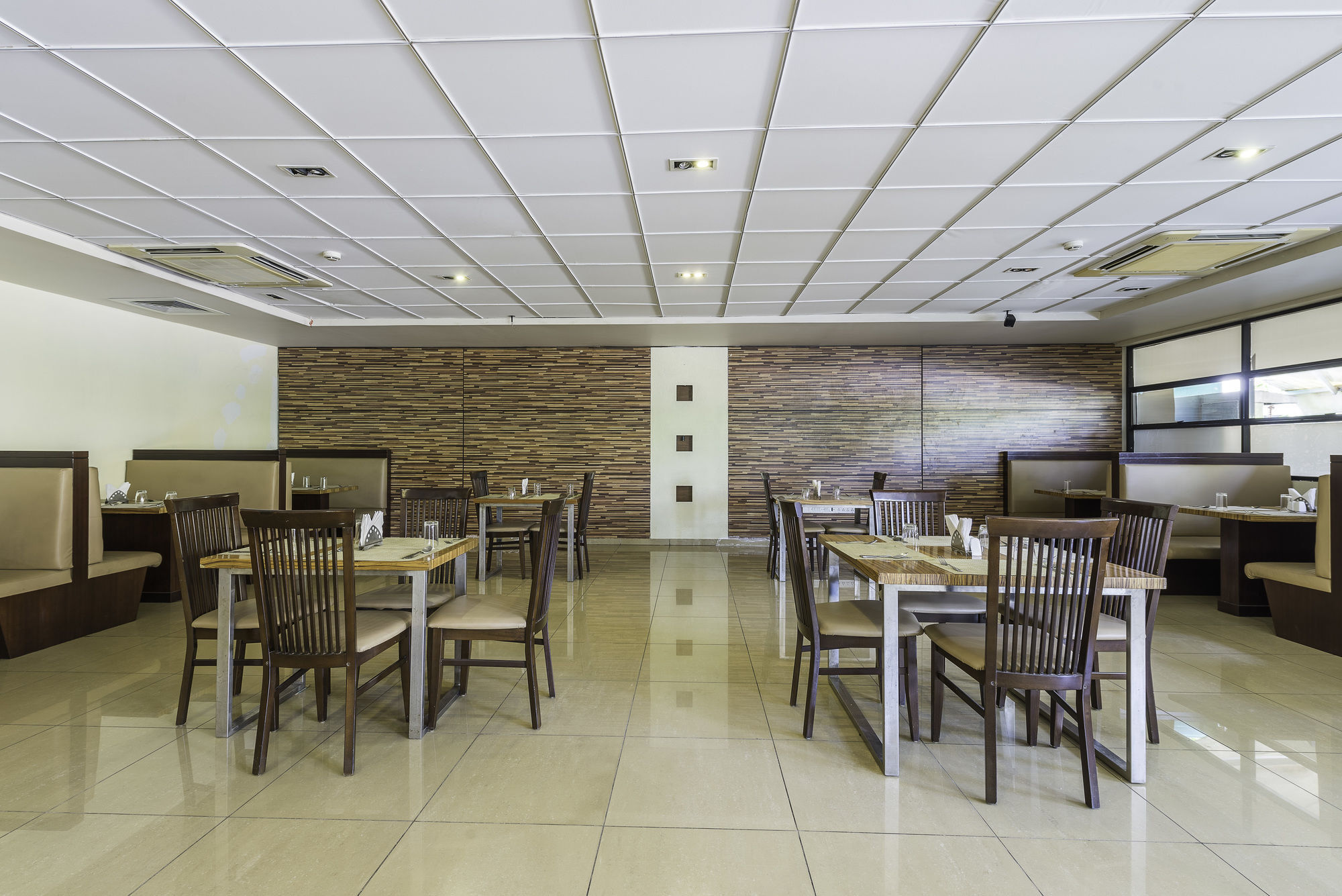 Treebo Trend Spektrum Suites Mysore Luaran gambar