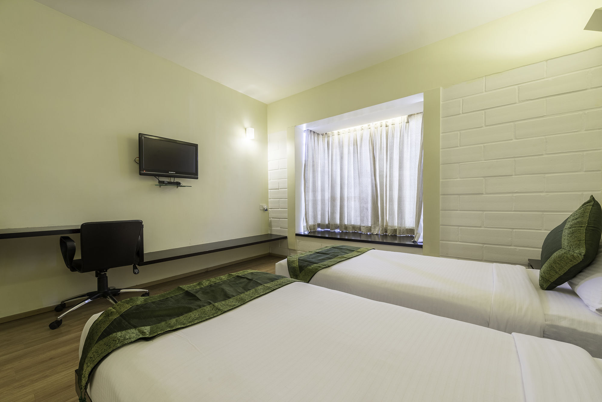 Treebo Trend Spektrum Suites Mysore Luaran gambar