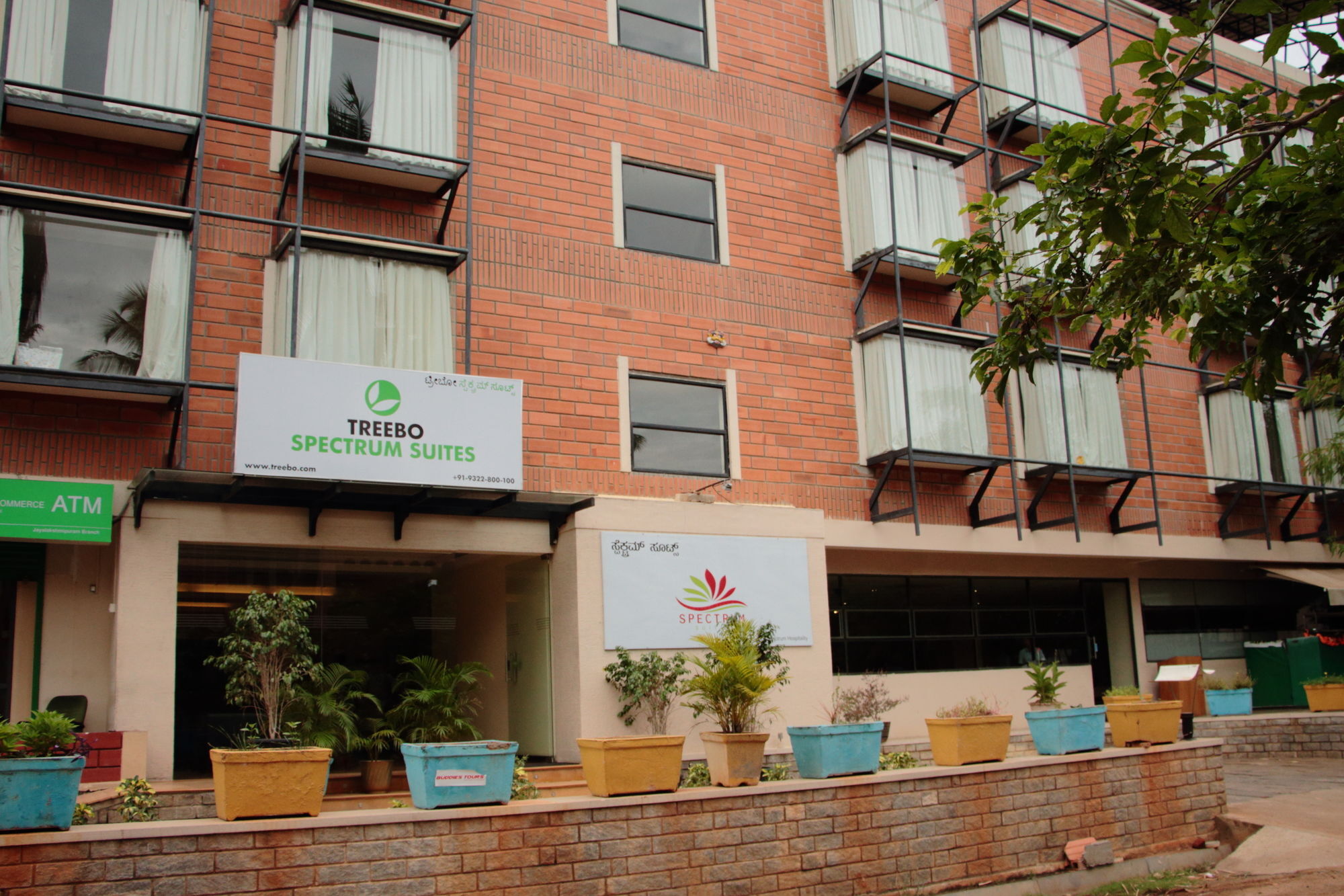 Treebo Trend Spektrum Suites Mysore Luaran gambar
